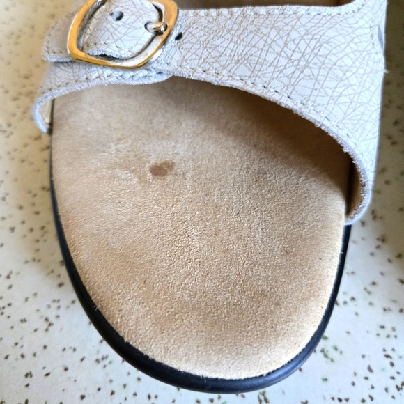 SAS Light Tan Leather Sandals with Buckles - Picture 12 of 12